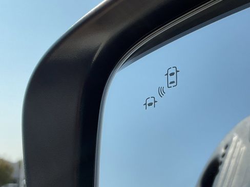 New 2026 Nissan Frontier S image 11