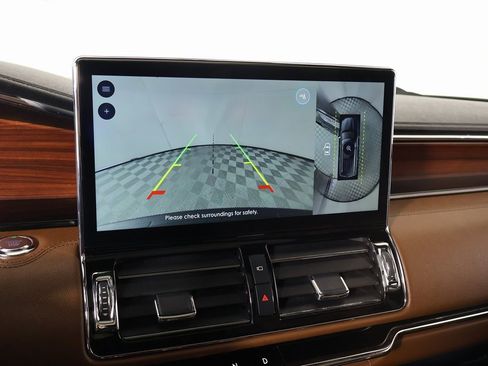 Certified 2023 Lincoln Navigator Reserve image 6