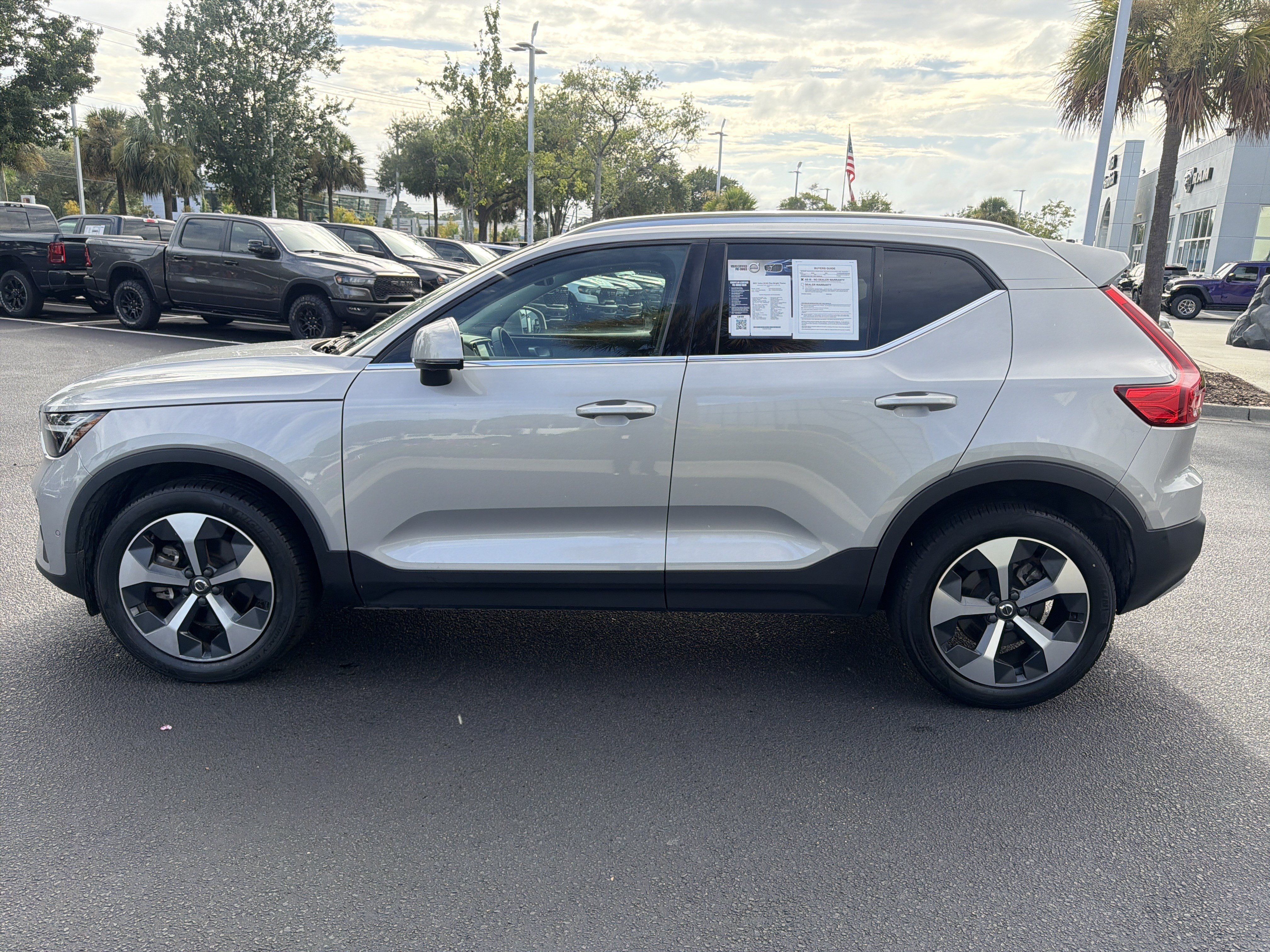 Certified 2023 Volvo XC40 B4 Plus w/ Driver Assist Package FWD image 68