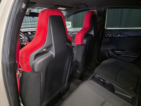 Used 2018 Honda Civic Type R image 30