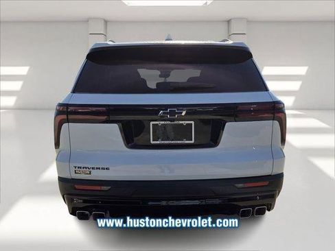 New 2026 Chevrolet Traverse LT w/ Midnight/Sport Edition FWD image 4