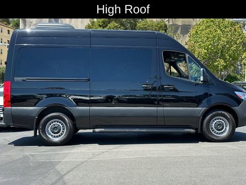 Used 2023 Mercedes-Benz Sprinter 2500 image 3