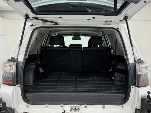 Used 2016 Toyota 4Runner SR5 Premium AWD/4WD image 26