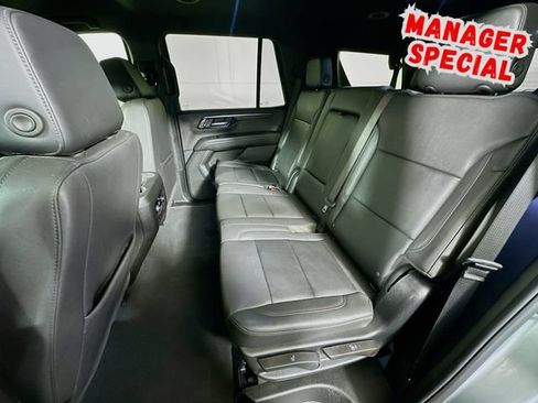Used 2025 Chevrolet Tahoe LT RWD image 23