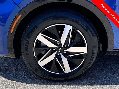 Used 2021 Kia Sorento S w/ Panoramic Sunroof Package FWD image 7