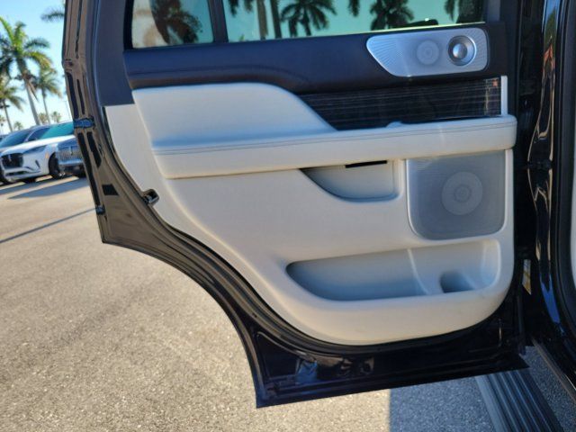 Used 2024 Lincoln Navigator Black Label AWD/4WD image 14