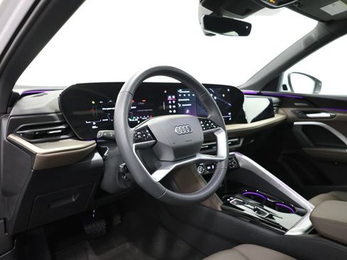 Certified 2025 Audi Q5 Premium w/ Premium Plus AWD/4WD image 15
