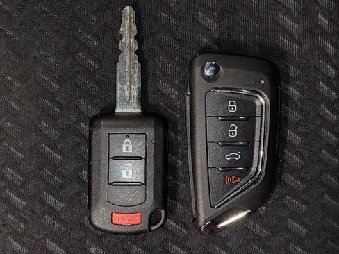 Used 2018 Mitsubishi Eclipse Cross LE AWD/4WD image 32