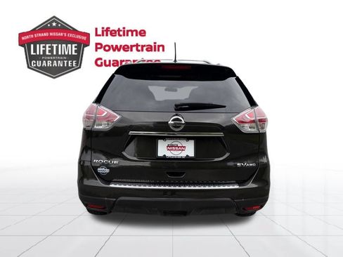Used 2016 Nissan Rogue SV w/ SV Premium Package AWD/4WD image 5