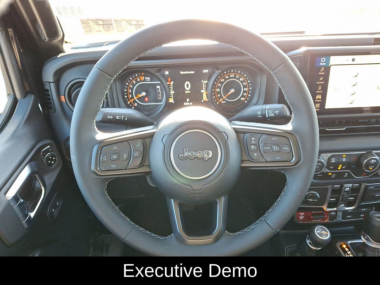 New 2025 Jeep Gladiator Mojave w/ Safety Group AWD/4WD image 20