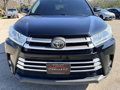 Used 2019 Toyota Highlander Plus image 4