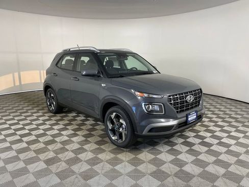 New 2025 Hyundai Venue SEL FWD image 7