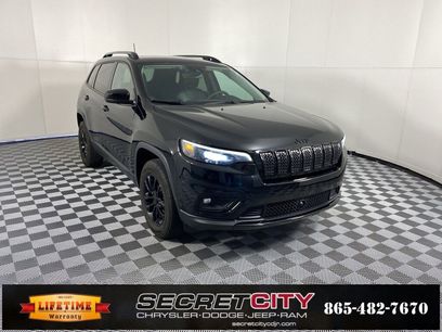 Used 2023 Jeep Cherokee Altitude Lux
