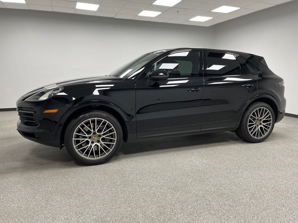 Used 2022 Porsche Cayenne Platinum Edition AWD/4WD image 6