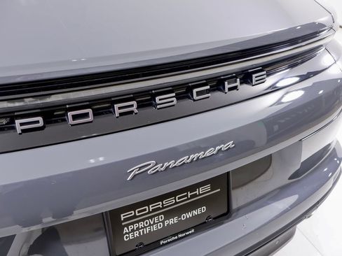 Certified 2025 Porsche Panamera w/ Premium Package RWD image 28