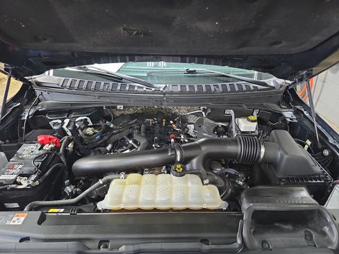 Used 2022 Ford Expedition Platinum AWD/4WD image 34
