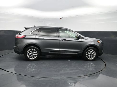 Used 2024 Ford Edge SEL AWD/4WD image 10