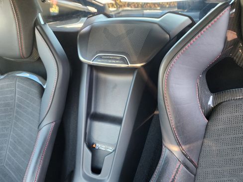 Used 2022 Chevrolet Corvette Stingray Premium Cpe w/ Z51 Performance Package image 31