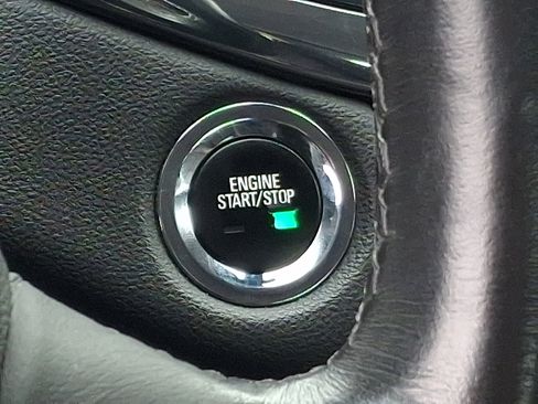 Used 2015 Chevrolet Impala LT image 22