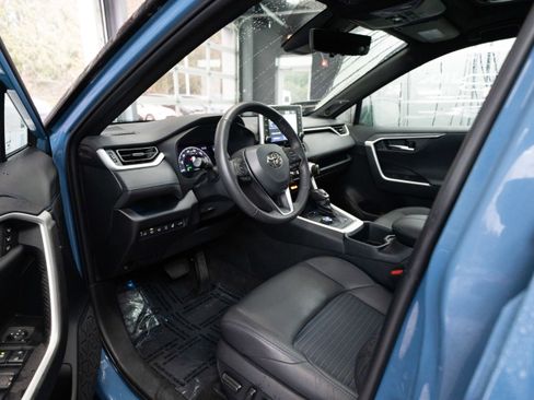 Certified 2022 Toyota RAV4 XSE image 8