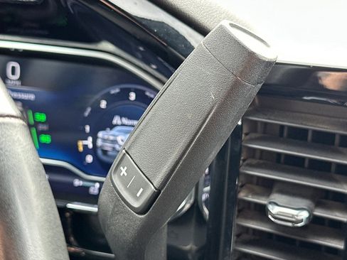 Used 2024 Chevrolet Silverado 2500 LTZ w/ LTZ Convenience Package image 24