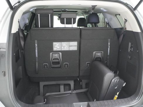 Used 2026 Kia Carnival SX w/ SX Dark Edition Package FWD image 31