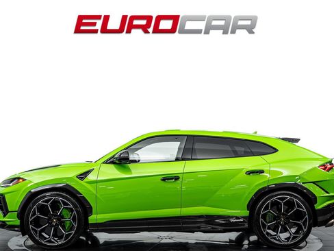 Used 2023 Lamborghini Urus Performante AWD/4WD image 2