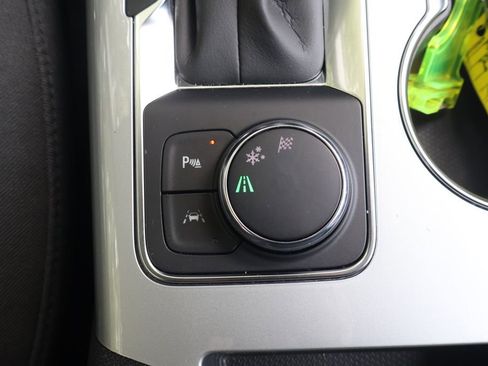 Used 2024 Chevrolet Blazer LT w/ Convenience Package FWD image 23
