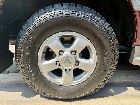 Used 2001 Toyota Land Cruiser AWD/4WD image 22