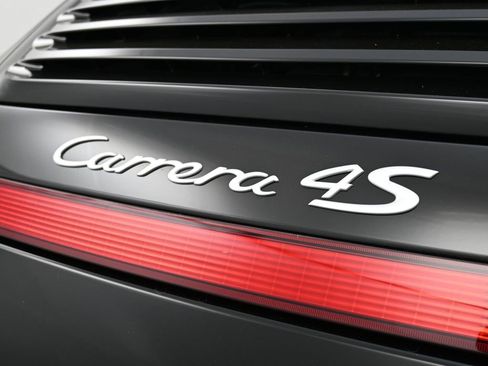 Used 2011 Porsche 911 Carrera 4S image 23