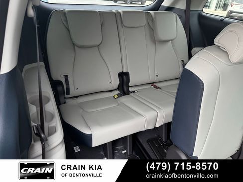 New 2026 Kia Carnival EX image 32