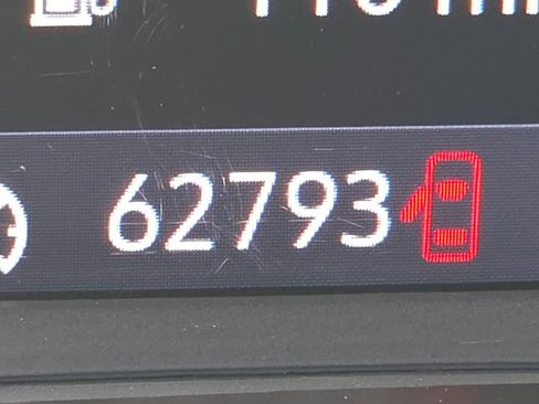 Used 2019 Chevrolet Blazer LT w/ Sun and Wheels Package FWD image 24
