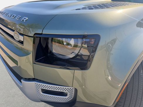 Used 2025 Land Rover Defender 110 S image 29