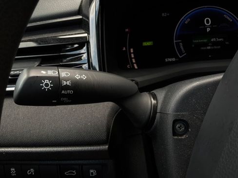 Used 2025 Toyota Camry LE FWD image 34