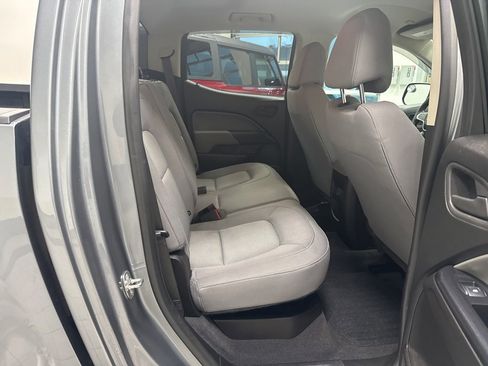 Used 2020 GMC Canyon 2WD Crew Cab w/ Convenience Package image 19