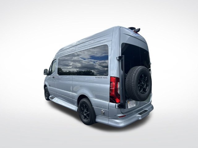 Used 2025 Mercedes-Benz Sprinter 2500 image 4