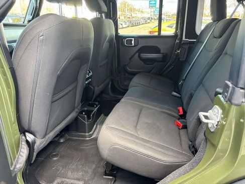 Used 2022 Jeep Wrangler Unlimited Willys image 12
