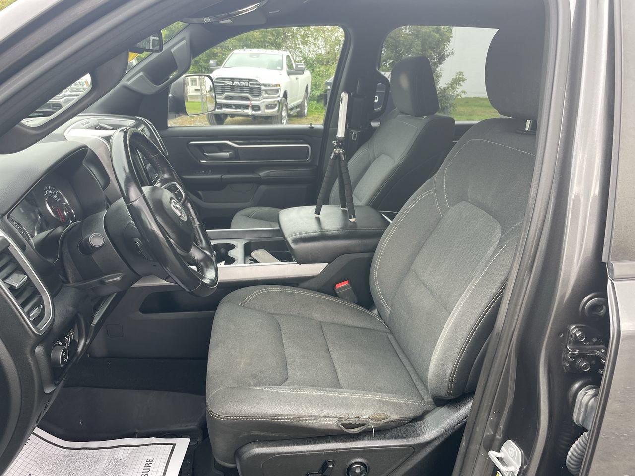 Used 2019 RAM 1500 Big Horn AWD/4WD image 27