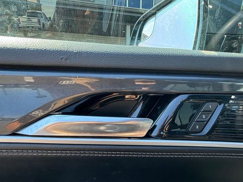 Used 2022 Jeep Wagoneer Series I w/ Convenience Group I AWD/4WD image 11