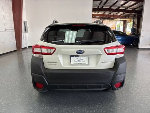 Used 2018 Subaru Crosstrek 2.0i Premium AWD/4WD image 5