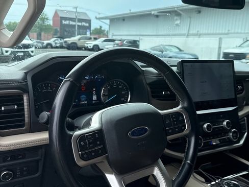 Used 2023 Ford Expedition Max Limited AWD/4WD image 7