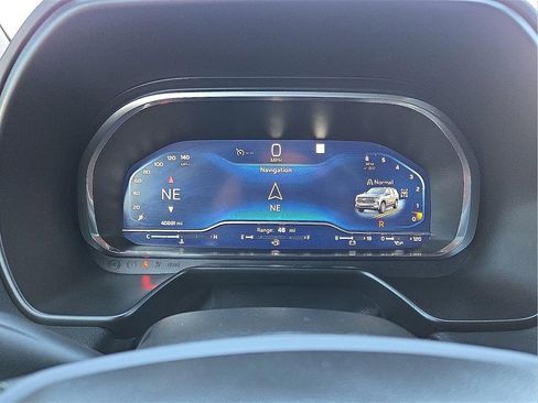 Used 2022 Chevrolet Tahoe Z71 w/ Luxury Package image 11