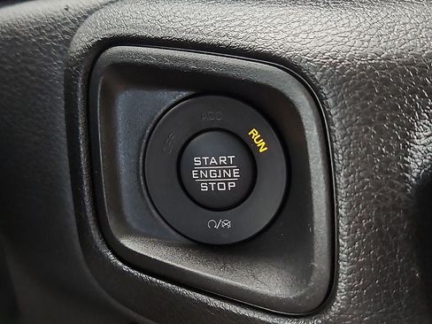 Used 2024 Jeep Wrangler Unlimited Sport AWD/4WD image 26