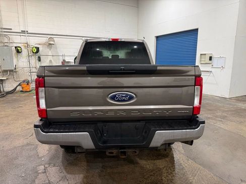 Used 2018 Ford F250 XLT w/ Snow Plow Prep Package image 5