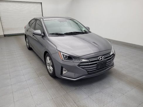 Used 2020 Hyundai Elantra SEL image 14