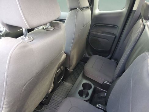 Used 2017 Chevrolet Colorado LT w/ LT Convenience Package RWD image 9
