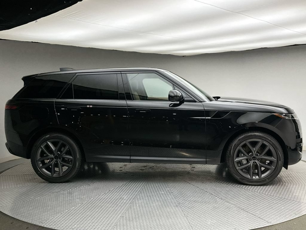 New 2026 Land Rover Range Rover Sport SE AWD/4WD image 12