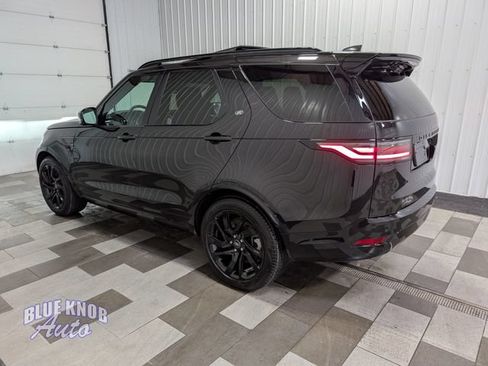 Used 2024 Land Rover Discovery Dynamic SE AWD/4WD image 2