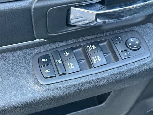 Used 2024 RAM 1500 Warlock RWD image 12