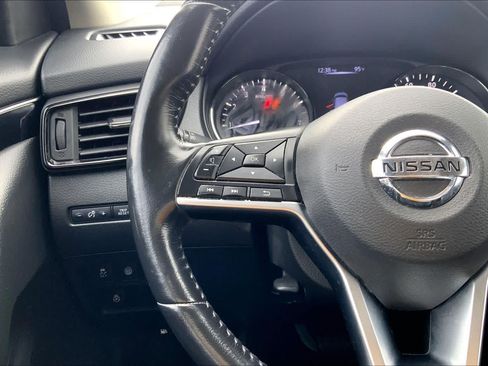 Used 2018 Nissan Rogue Sport SL w/ SL Premium Package FWD image 24